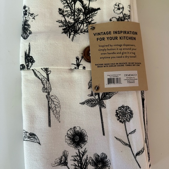 Kitchen Towel - Infinity Loop Hand Towel - Picture 2 of 9